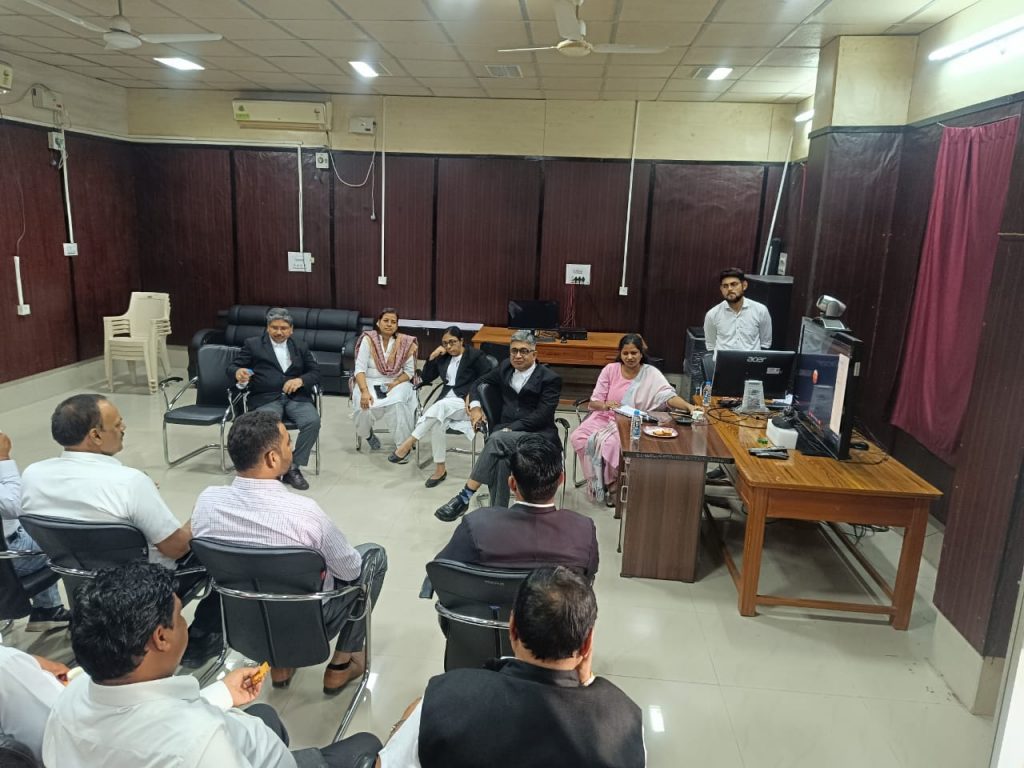 21 सितम्बर 2024 को नेशनल लोक अदालत का होगा अयोजन, मोटर दुर्घटना दावा प्रकरणों की हुई प्रीसिंटिग बैठक 